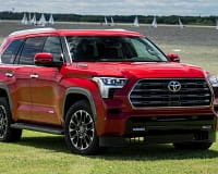 Toyota Sequoia 2023 з новим гібридним двигуном