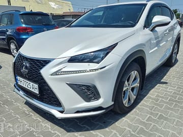 Lexus NX, 2016