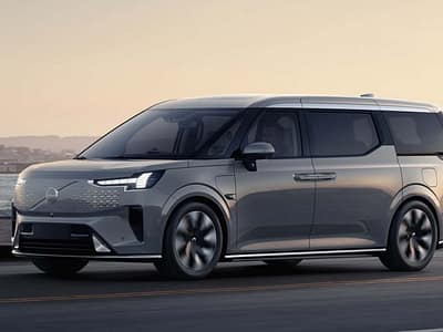EM90 – розкішний електричний мінівен від Volvo