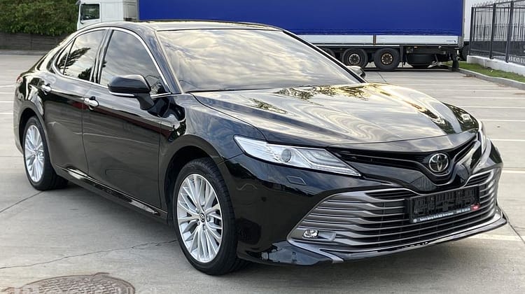 Toyota Camry, 2018