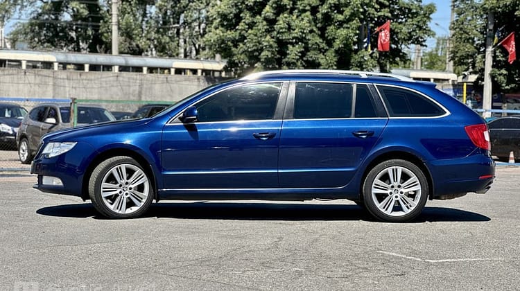 Skoda Superb, 2013