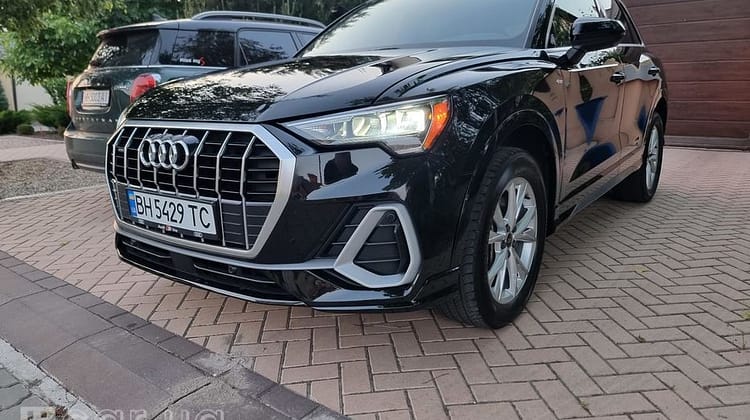 Audi Q3, 2021